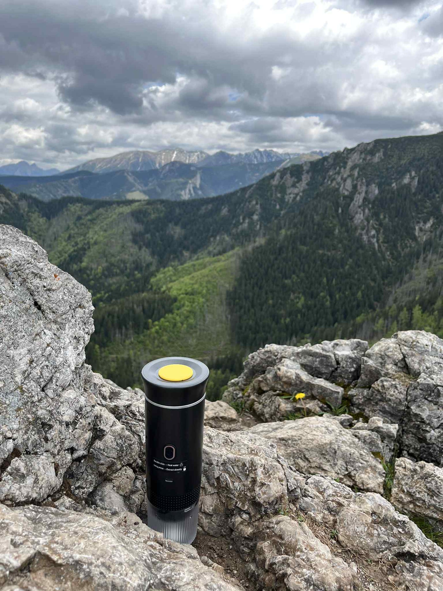 Kafioo™ Portable Coffee Maker – Brew Anywhere, Anytime